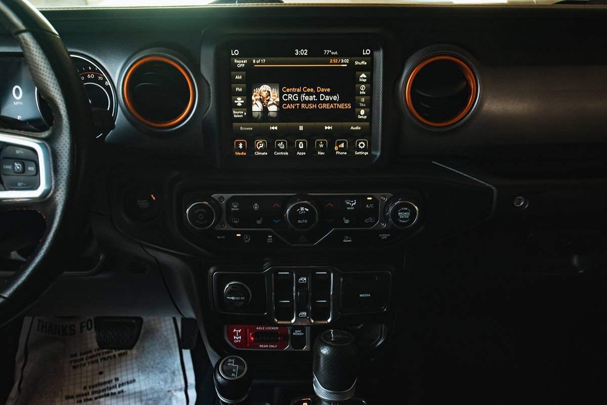 Used 2023 Jeep Gladiator Mojave w/ Cold Weather Group AWD/4WD image 37