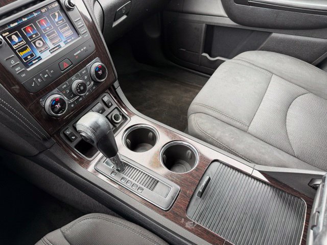 Used 2017 Chevrolet Traverse LT FWD image 42