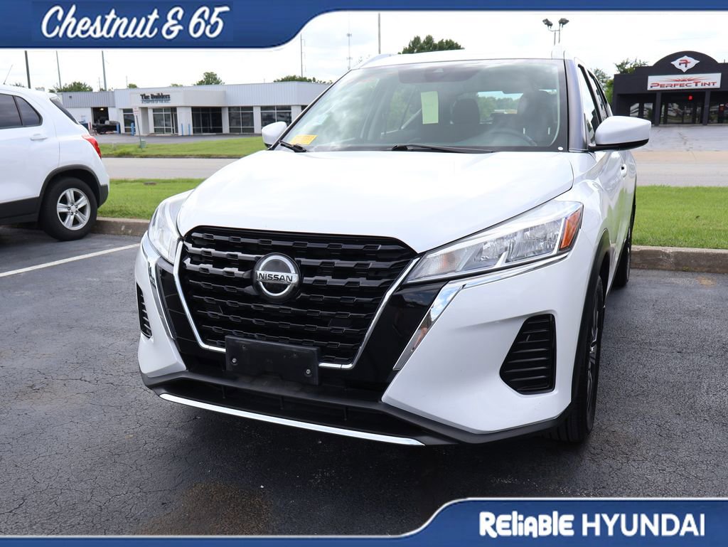 Used 2021 Nissan Kicks SV FWD image 9