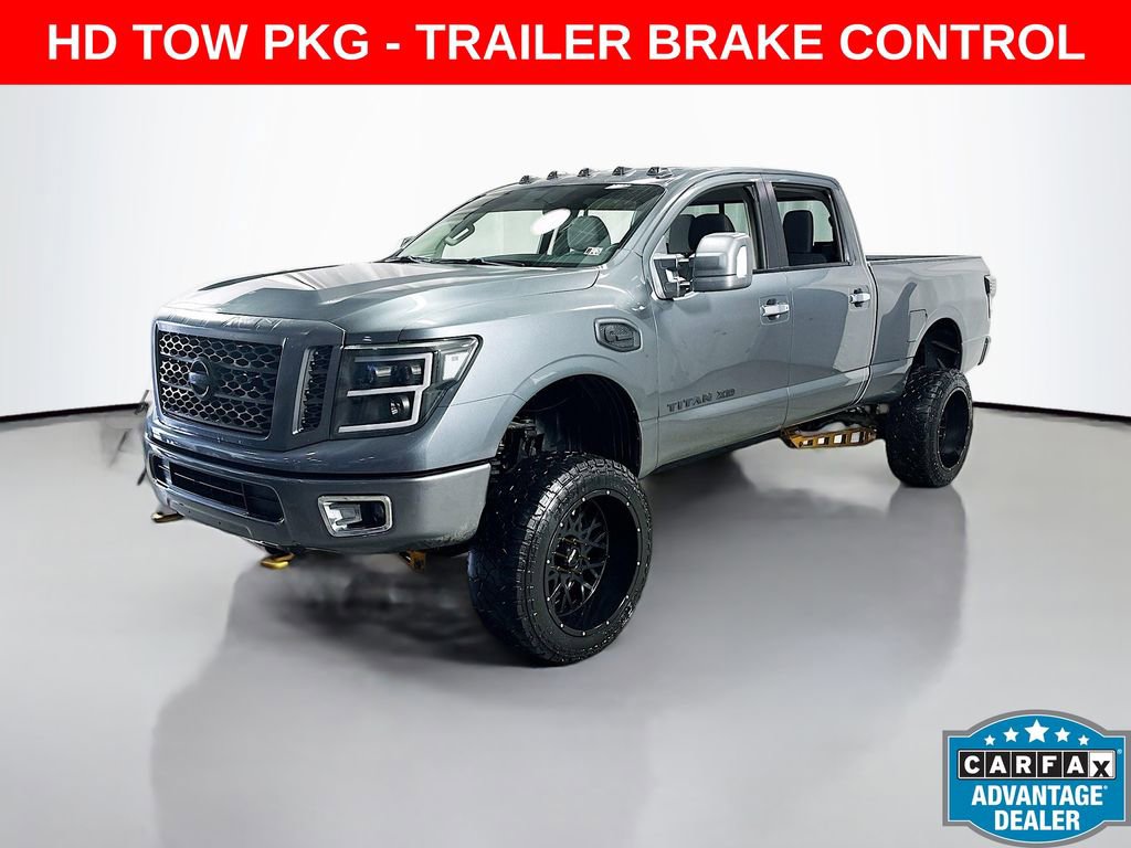 Used 2017 Nissan Titan SV image 2