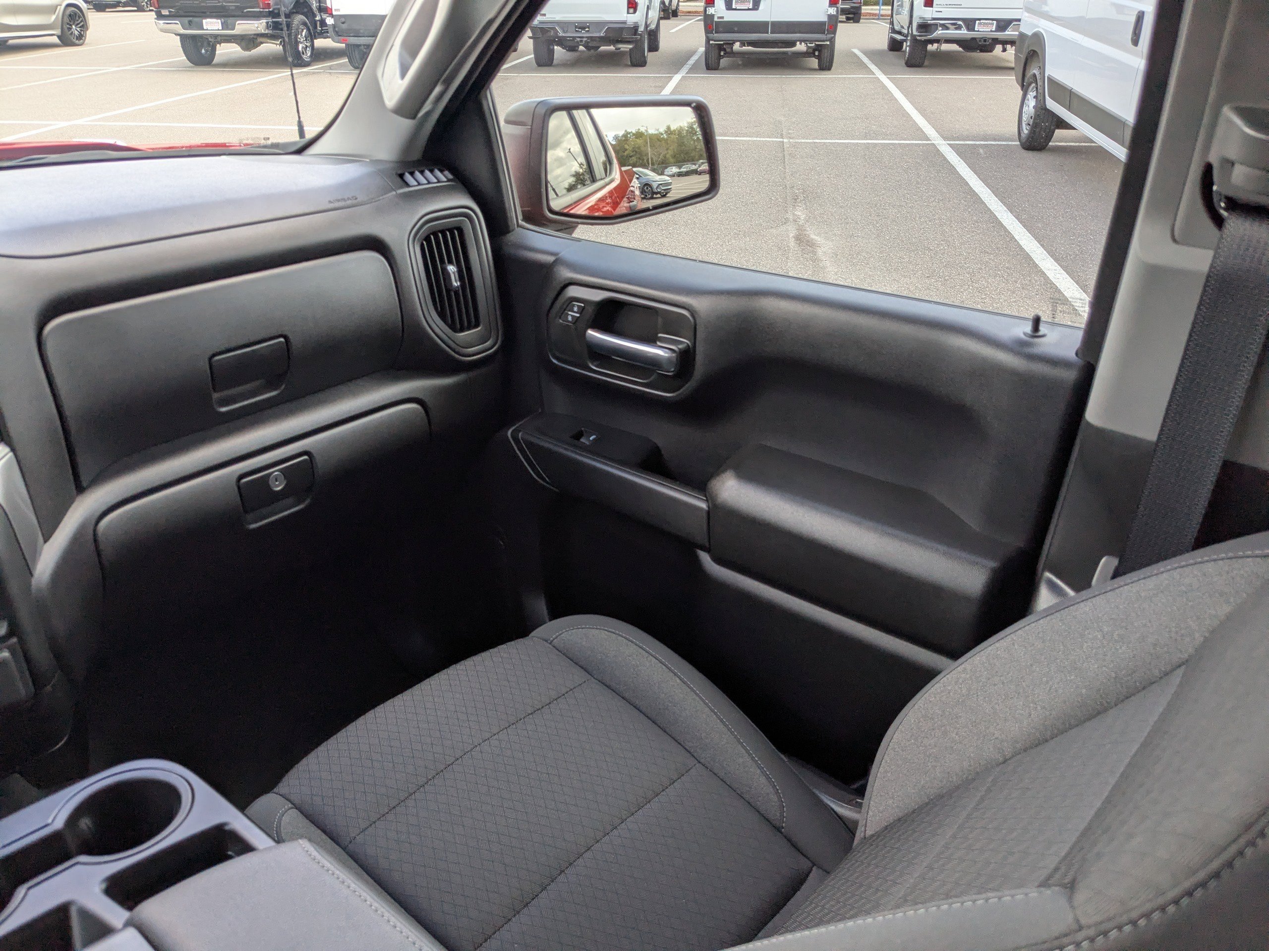 Used 2025 Chevrolet Silverado 1500 Custom image 17