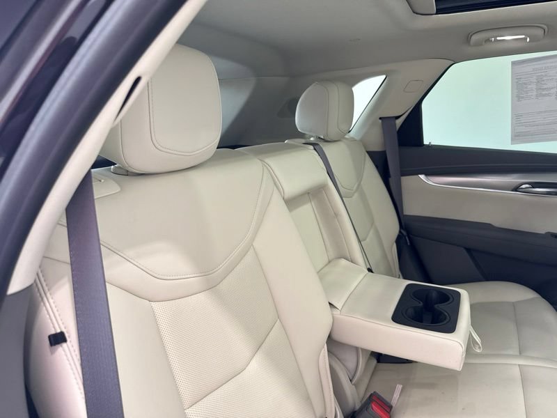 Used 2021 Cadillac XT5 Premium Luxury FWD image 11