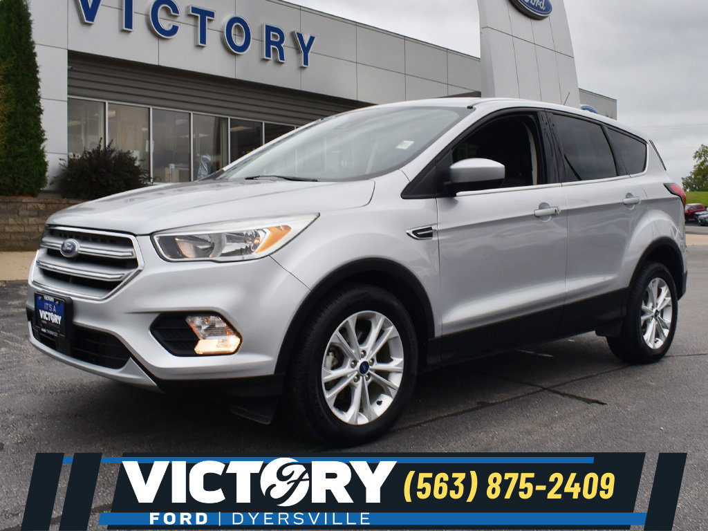 Used 2019 Ford Escape SE FWD image 1