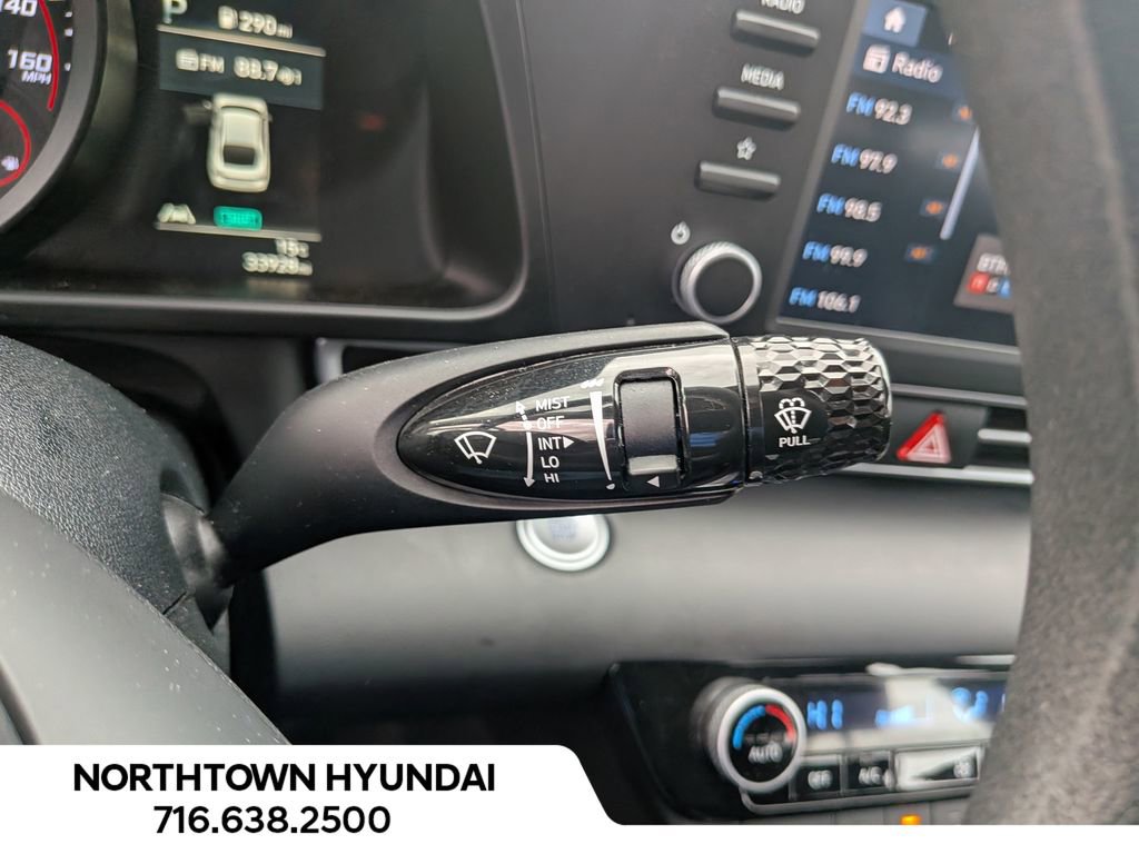 Certified 2023 Hyundai Elantra SEL image 29