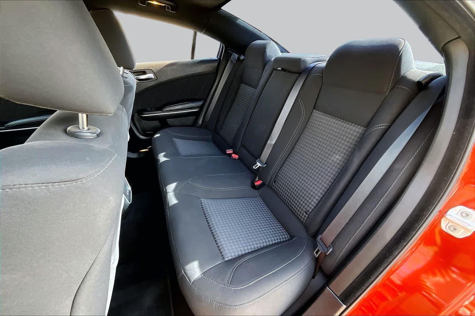 Used 2023 Dodge Charger SXT RWD image 18