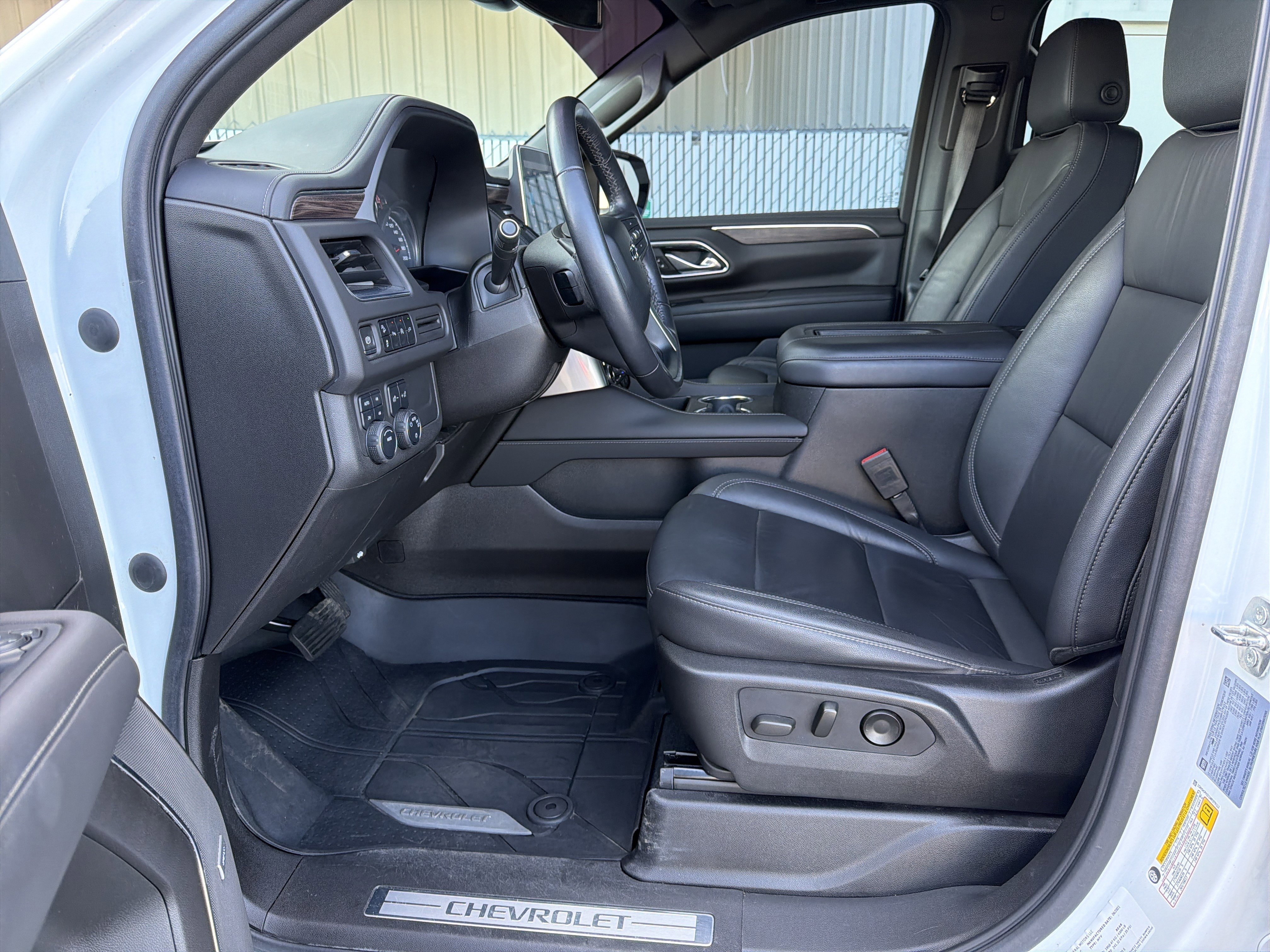 Used 2021 Chevrolet Tahoe Z71 image 28