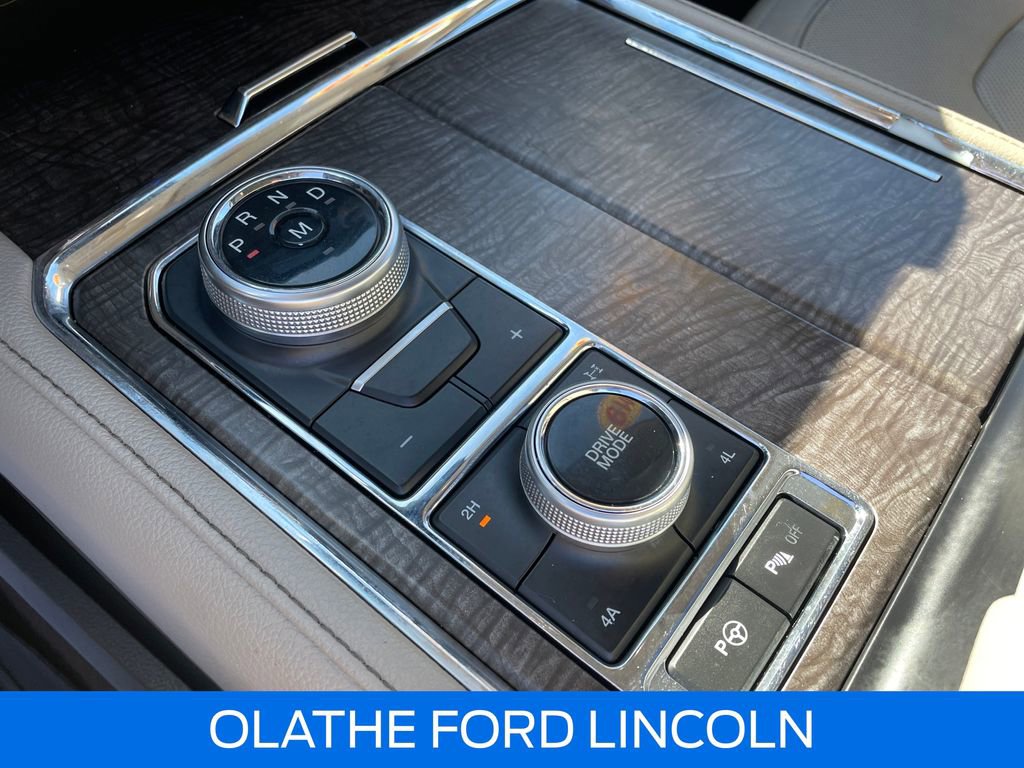 Used 2019 Ford Expedition Limited w/ Special Edition Package image 12