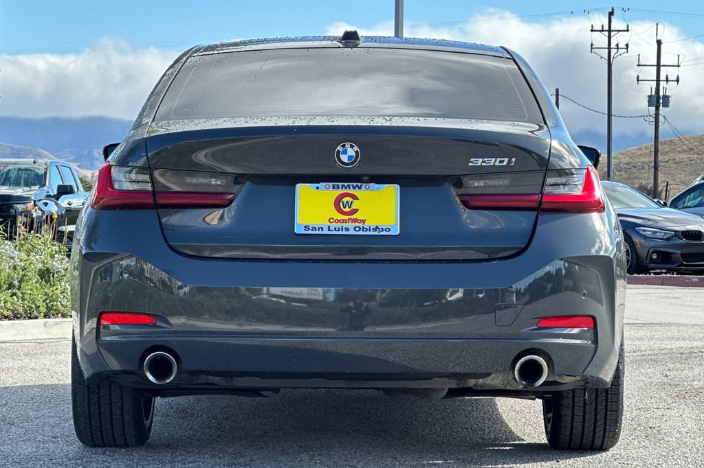 Used 2023 BMW 330i Sedan w/ Convenience Package RWD image 4