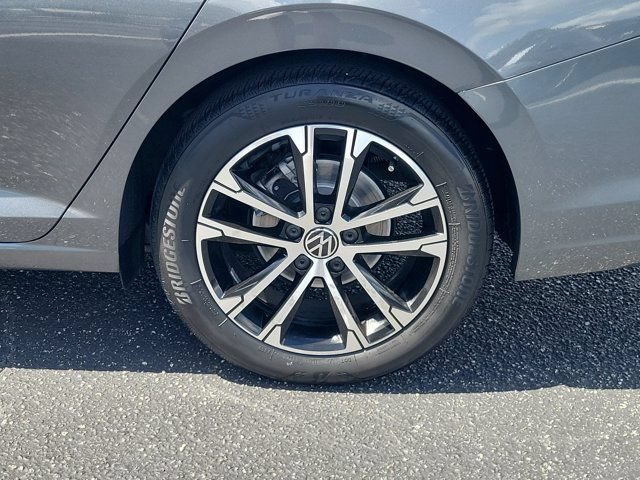 Certified 2023 Volkswagen Jetta Sport FWD image 26
