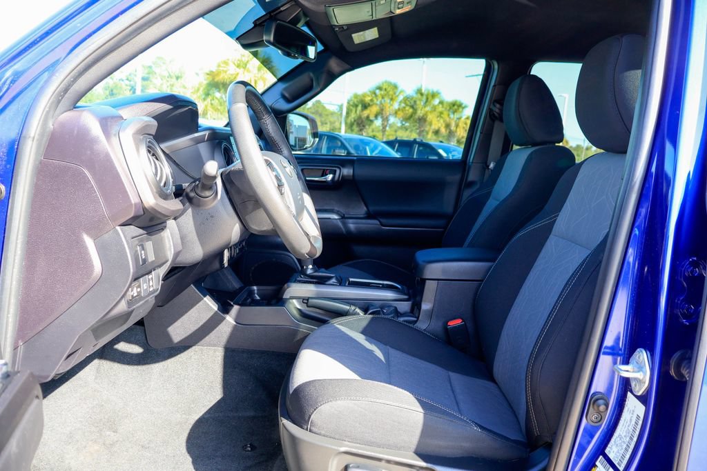 Used 2023 Toyota Tacoma TRD Sport w/ Technology Package RWD image 9