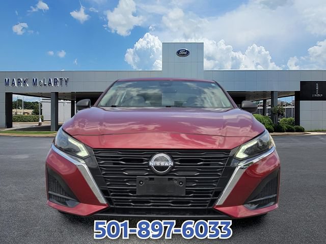 Used 2025 Nissan Altima 2.5 SV FWD image 8