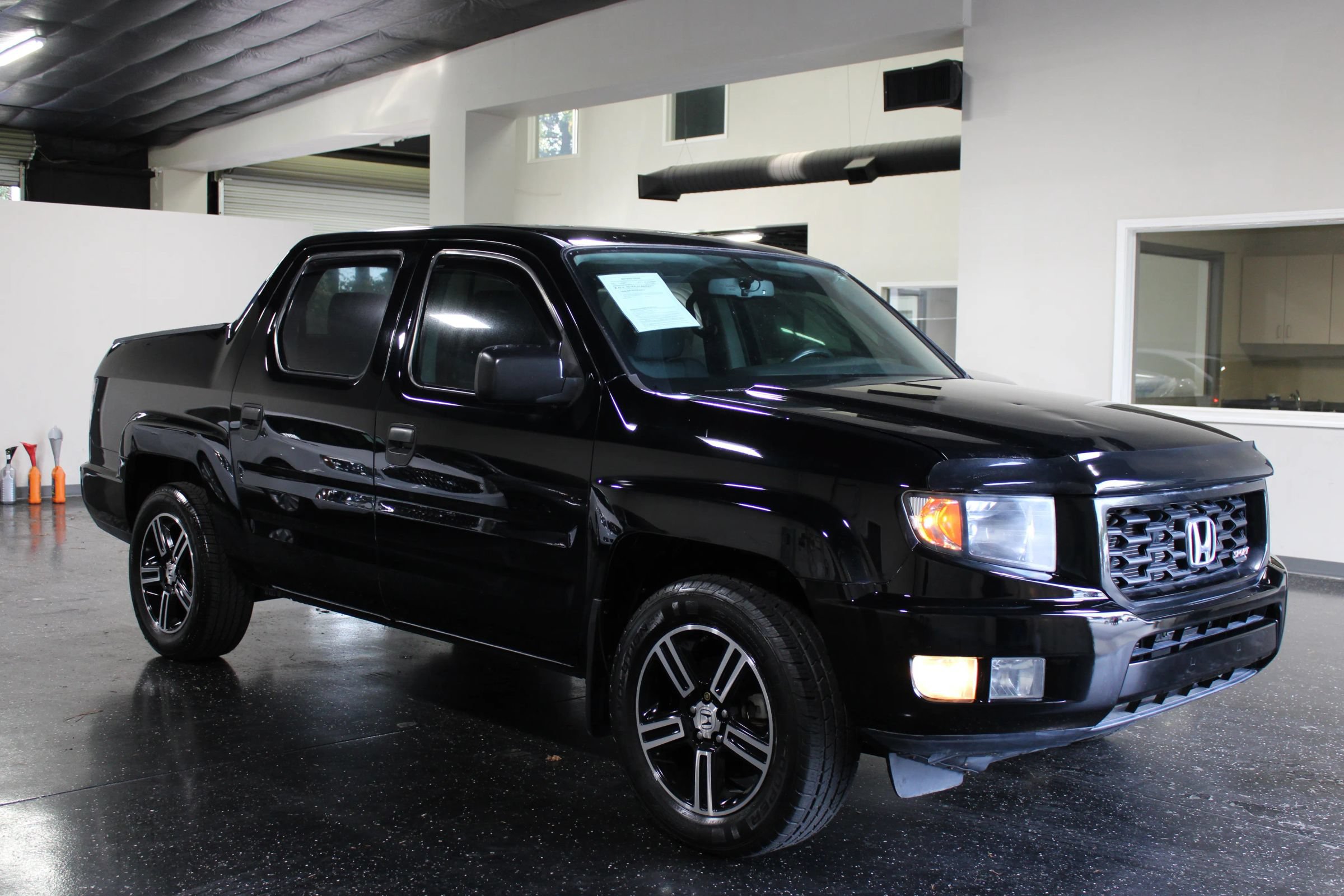 Used 2014 Honda Ridgeline Sport image 2