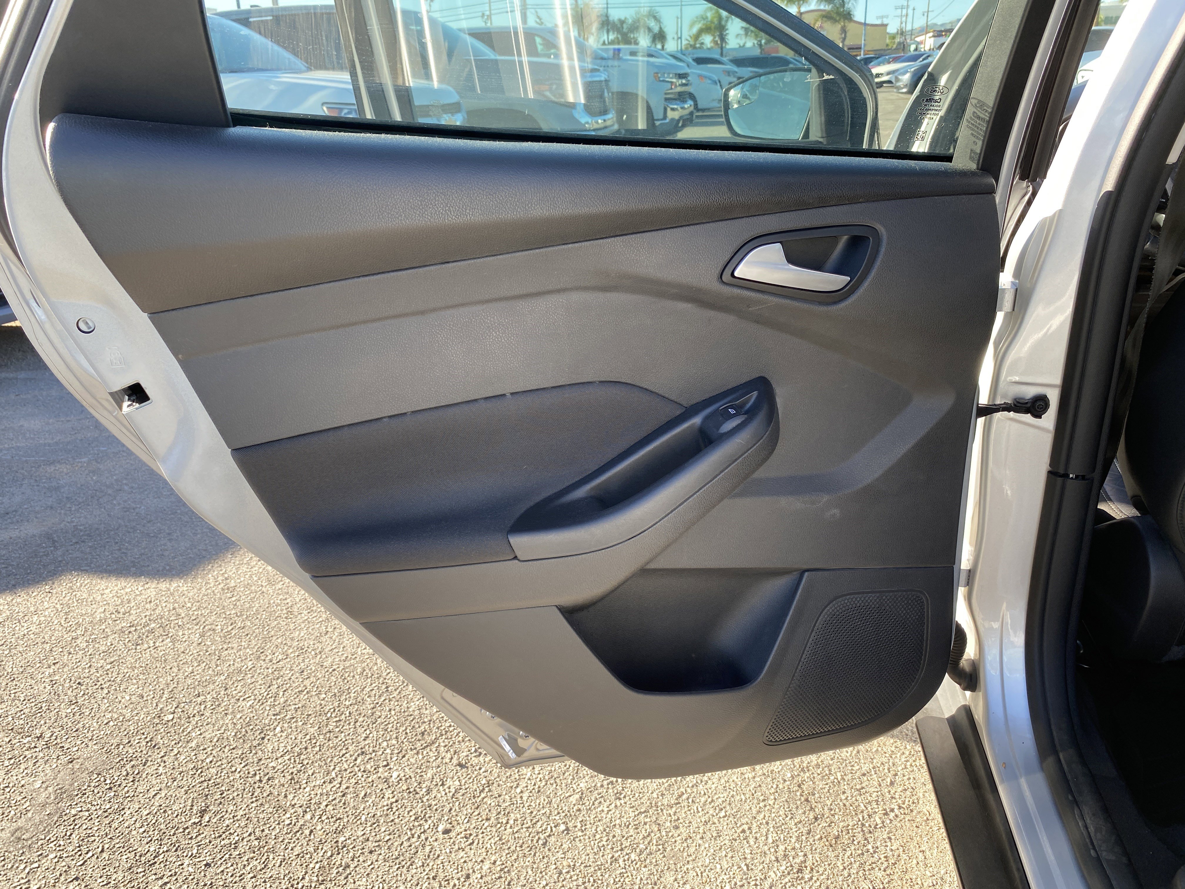 Used 2015 Ford Focus SE w/ Equipment Group 201A image 19