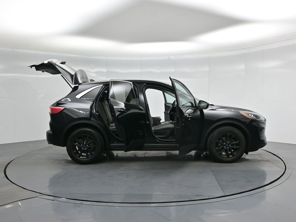 Certified 2022 Ford Escape SE image 5