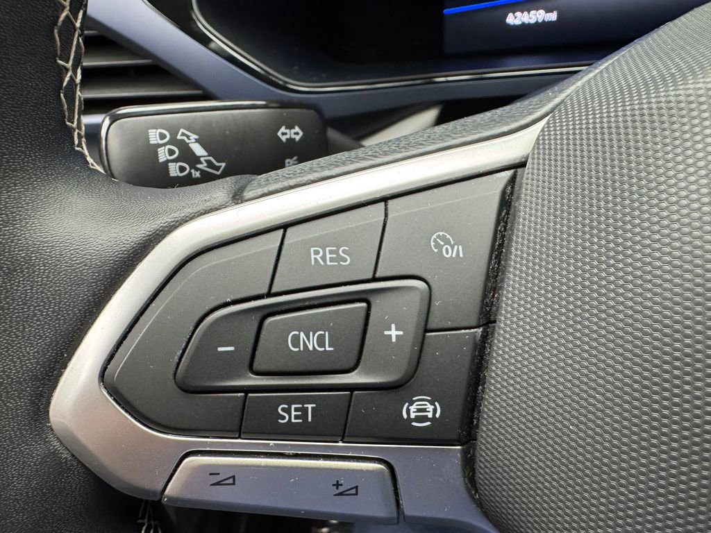 Used 2022 Volkswagen Taos SE image 13