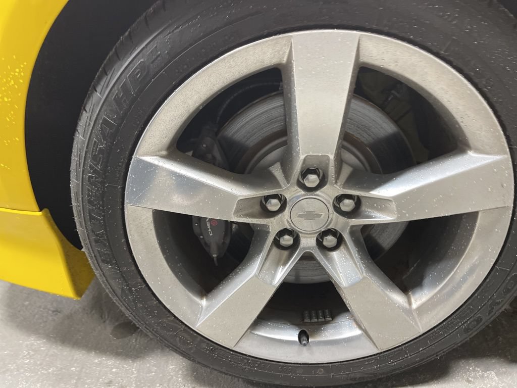 Used 2010 Chevrolet Camaro SS w/ LPO, Ground Effects Package RWD image 38