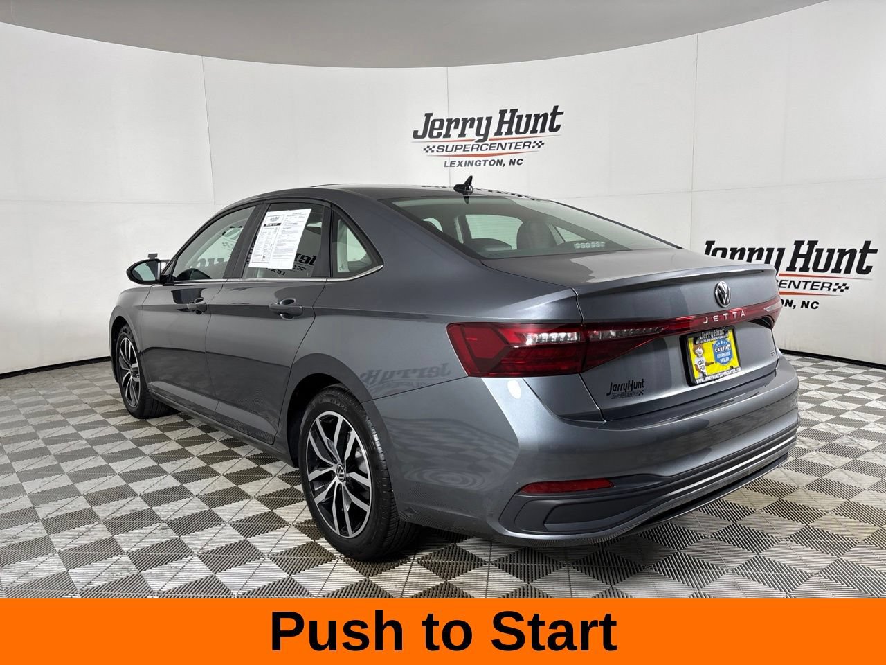 Used 2026 Volkswagen Jetta SE FWD image 8
