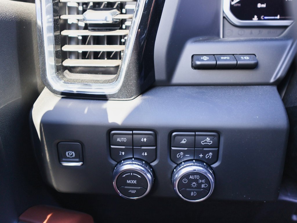 New 2026 GMC Sierra 2500 Denali Ultimate w/ Max Trailering Package image 28