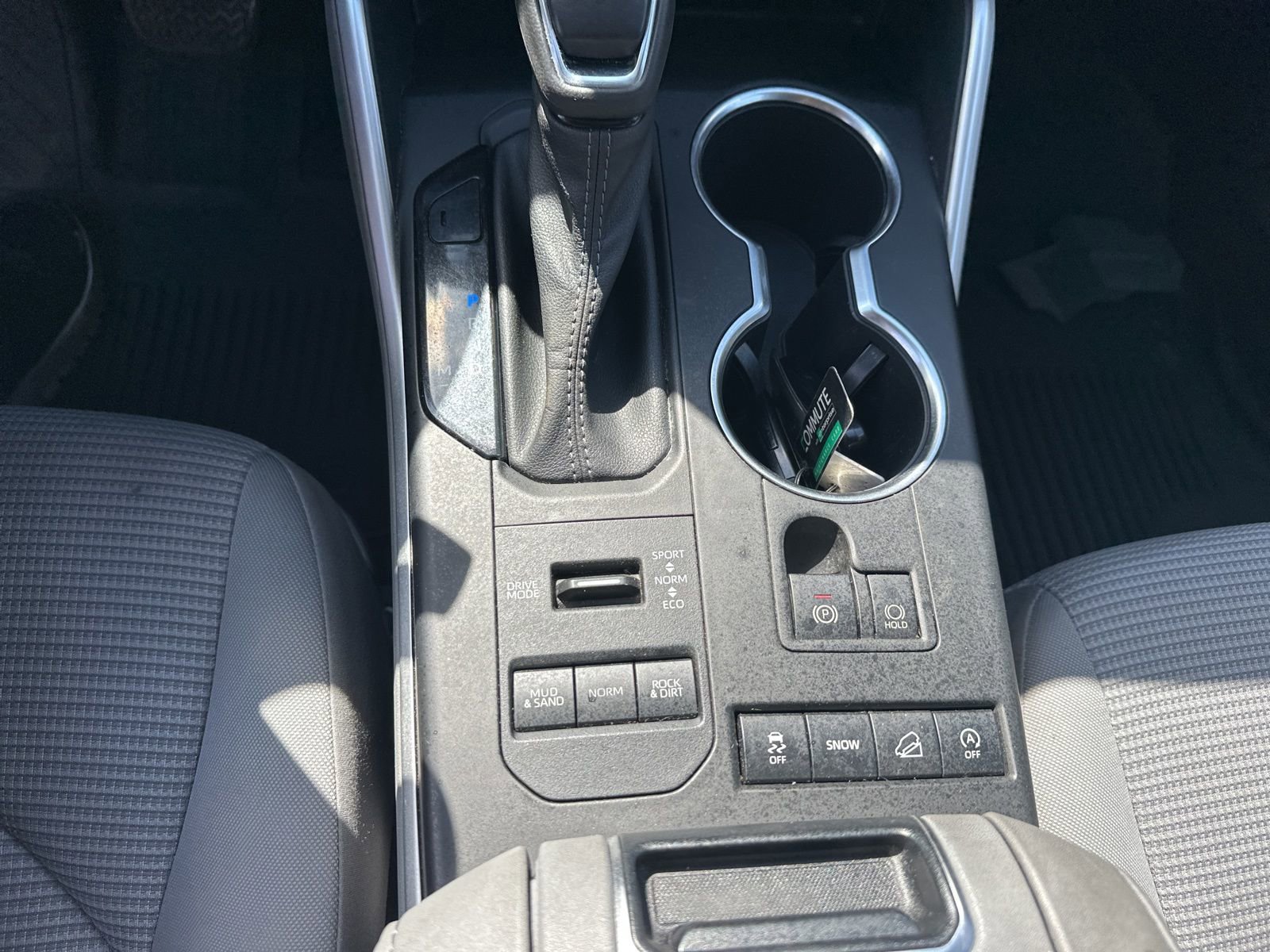 Used 2022 Toyota Highlander LE image 12