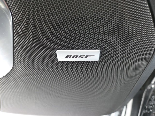 Used 2025 Chevrolet Suburban RST image 14