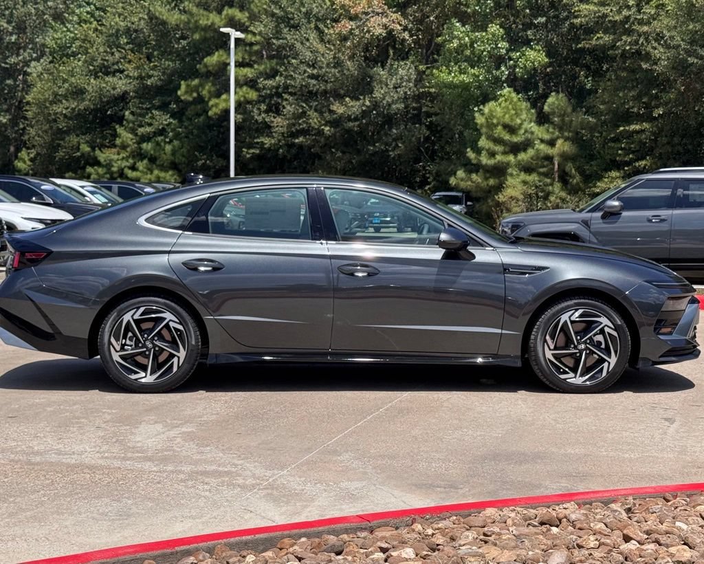New 2026 Hyundai Sonata SEL FWD image 10