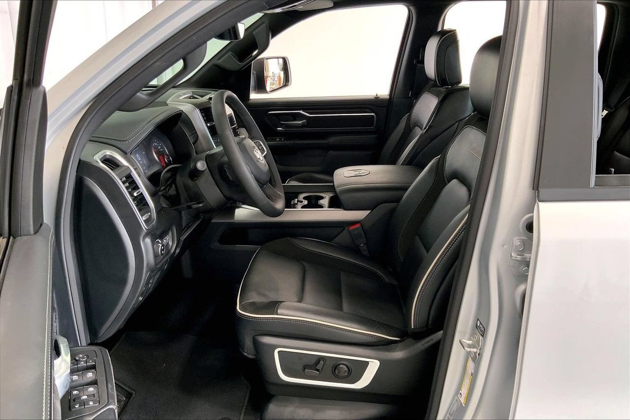 Used 2026 RAM 1500 Laramie AWD/4WD image 18