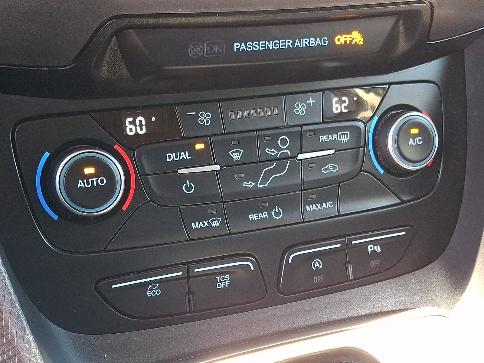 Used 2021 Ford Transit Connect XLT FWD image 17