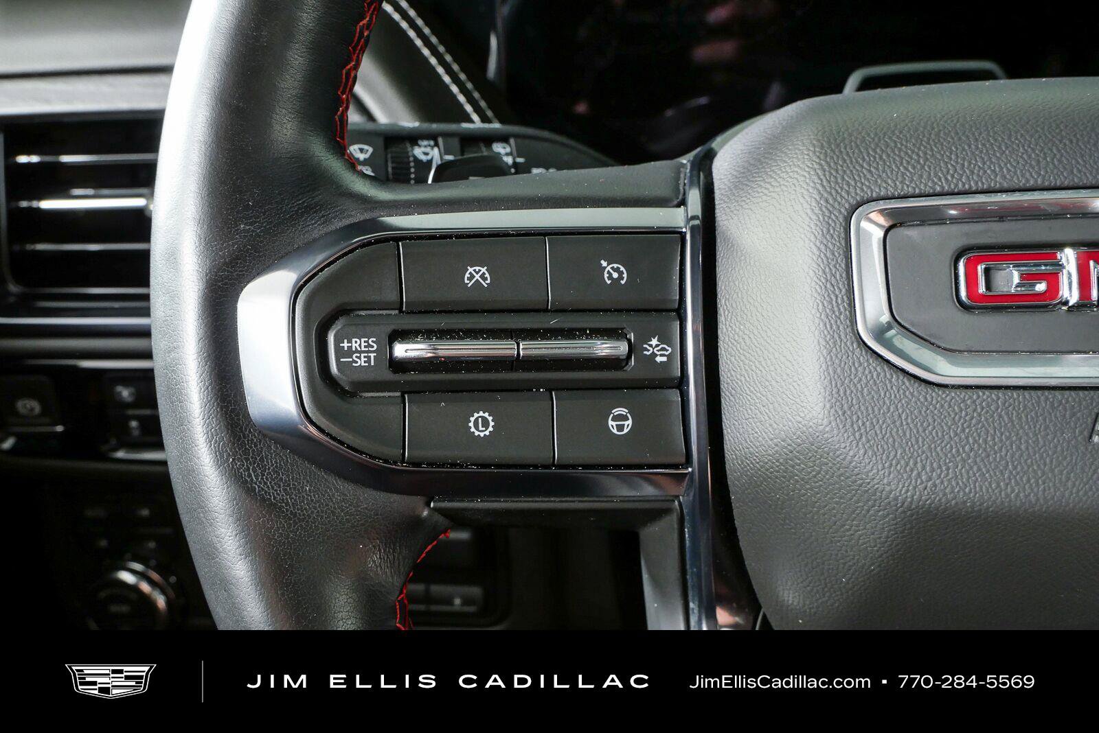 Used 2025 GMC Yukon AT4 Ultimate w/ LPO, Floor Liner Package AWD/4WD image 11
