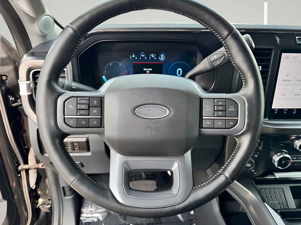 Used 2023 Ford F350 Lariat w/ Lariat Ultimate Package AWD/4WD image 13