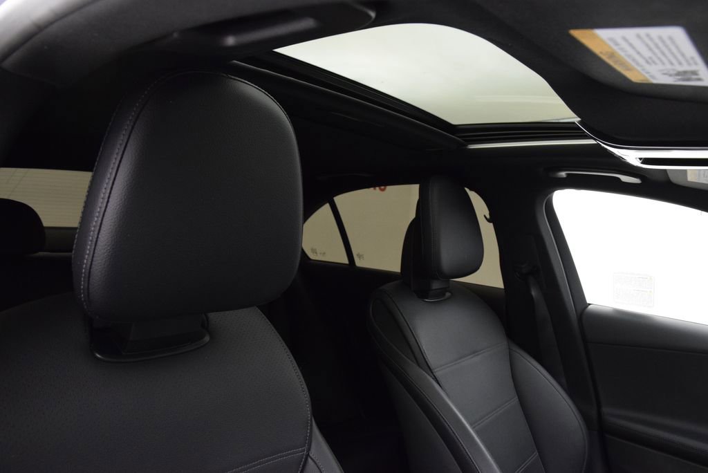 Used 2024 Mercedes-Benz C 300 Sedan w/ Advanced USB Package image 18