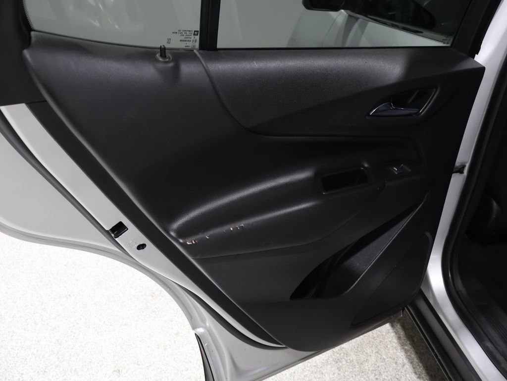 Used 2021 Chevrolet Equinox LT image 19