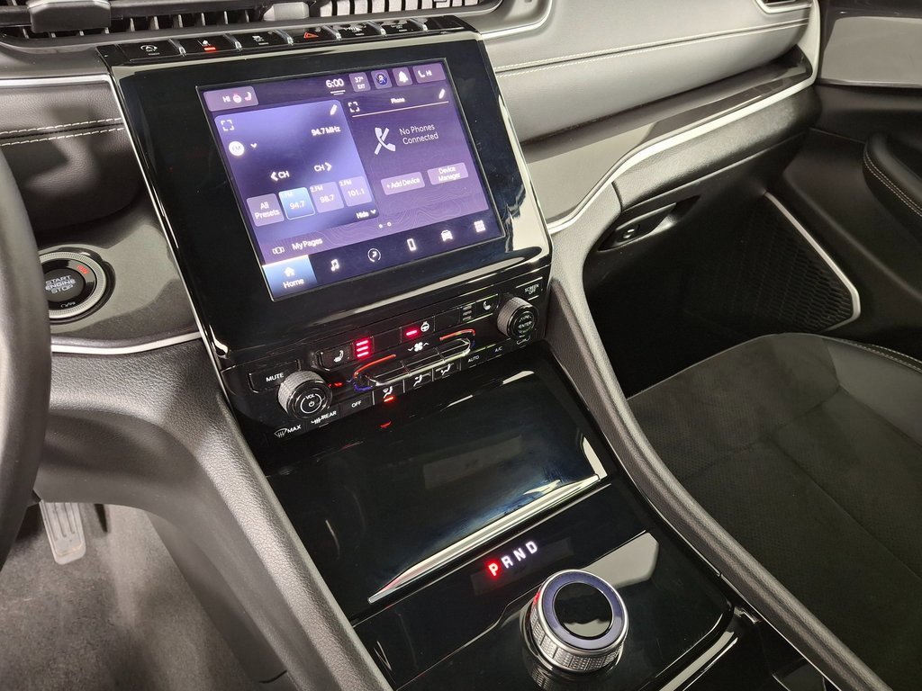 Used 2022 Jeep Grand Cherokee L Laredo image 18