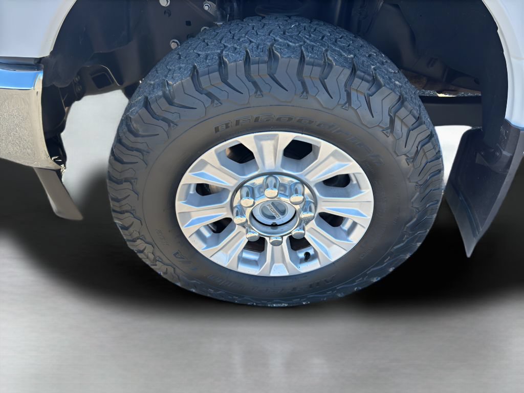Used 2020 Ford F350 XLT w/ XLT Value Package AWD/4WD image 10