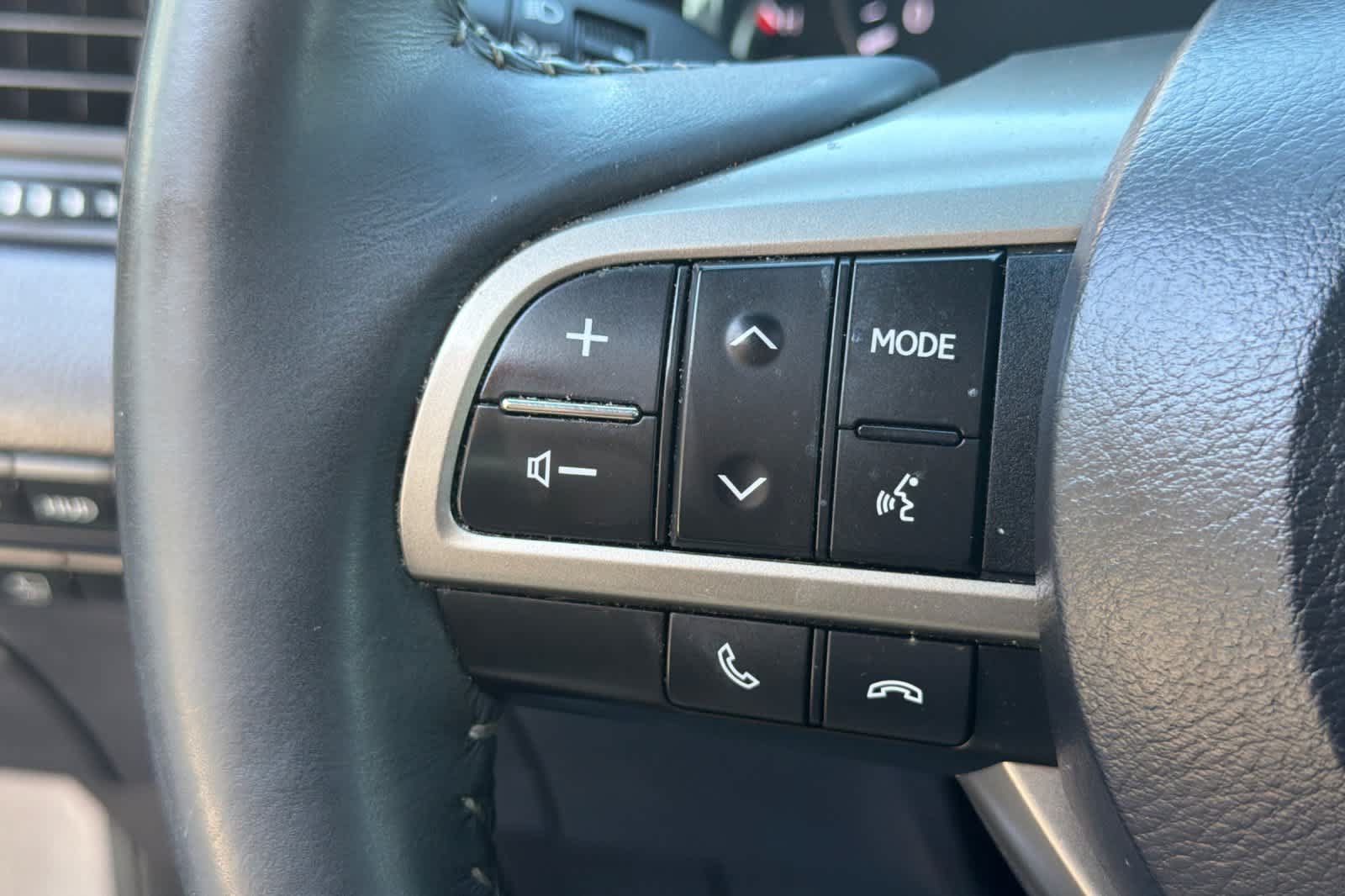Used 2017 Lexus RX 350 FWD w/ Luxury Package image 27