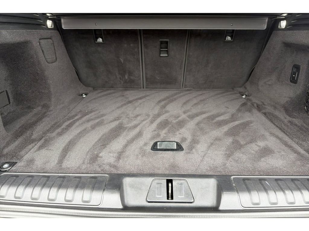 Used 2025 Land Rover Range Rover Sport SE image 17