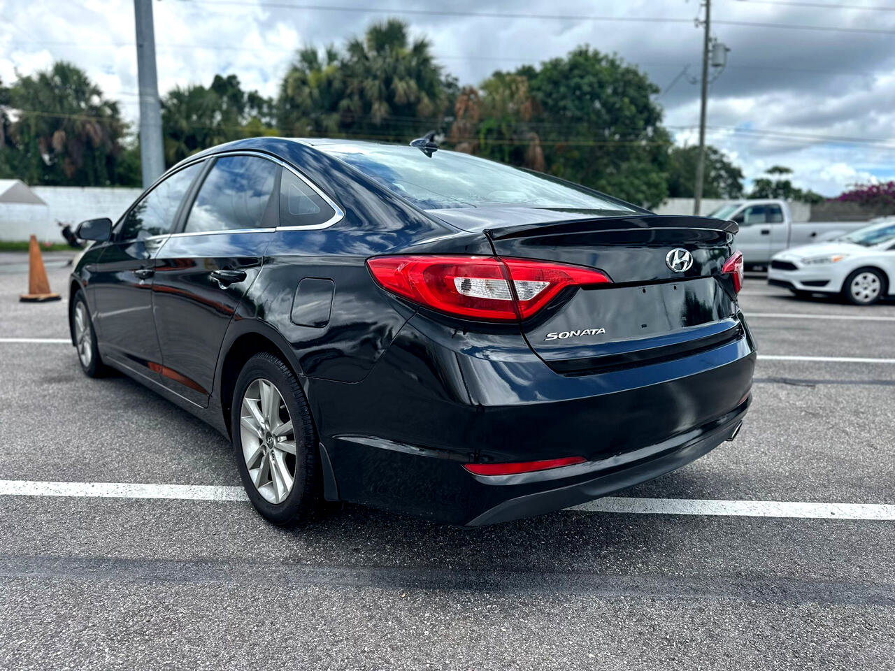 Used 2015 Hyundai Sonata SE image 5