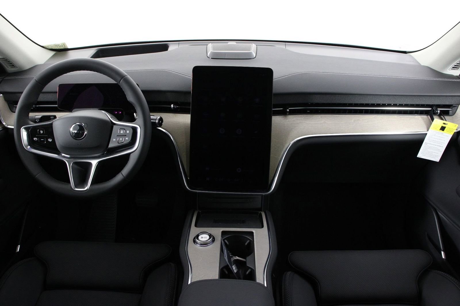 New 2026 Volvo EX90 Plus RWD image 5