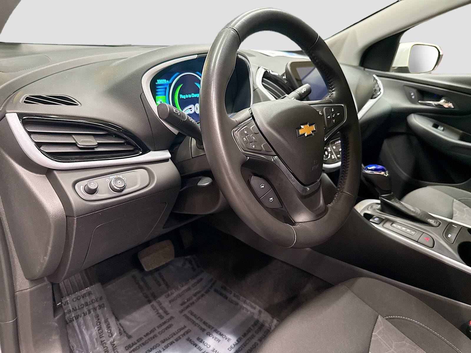 Used 2017 Chevrolet Volt LT FWD image 10