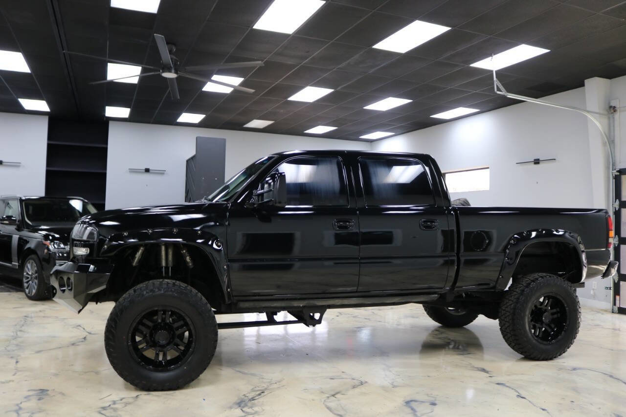 Used 2006 GMC Sierra 2500 SLT w/ Heavy-Duty Power Package image 20