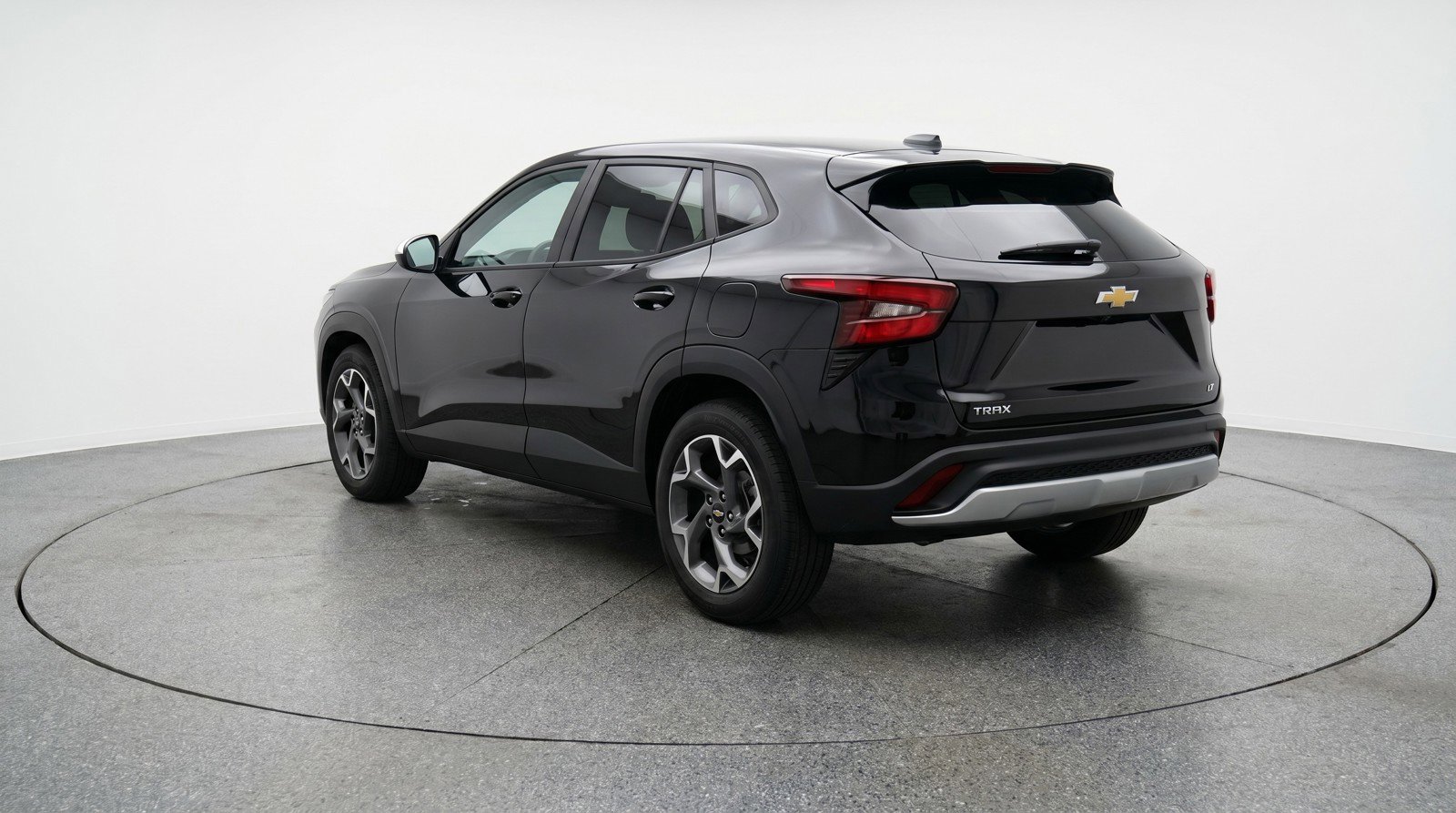 Used 2025 Chevrolet Trax LT FWD image 6