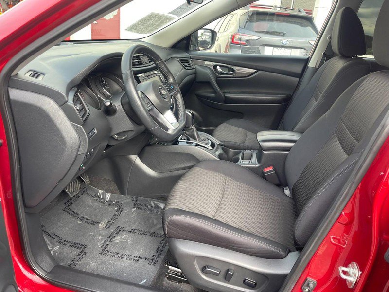 Used 2019 Nissan Rogue SV w/ Premium Package FWD image 17