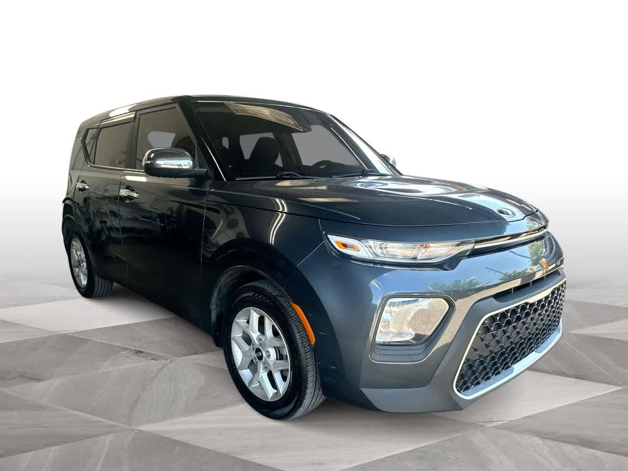 Used 2020 Kia Soul S FWD image 2