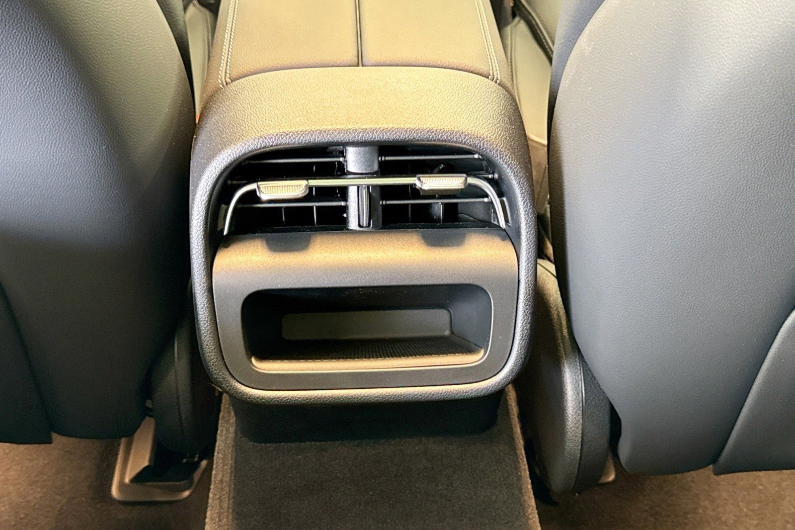 New 2025 Mercedes-Benz E 450 4MATIC All-Terrain Wagon image 22