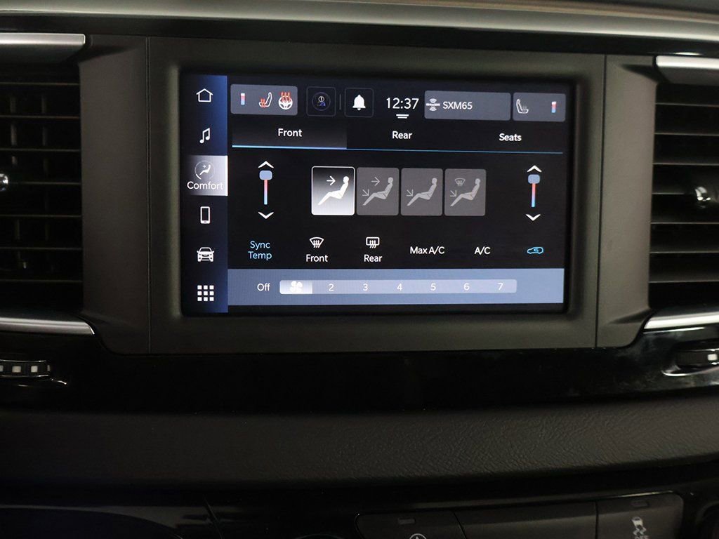 Used 2023 Chrysler Voyager LX image 39