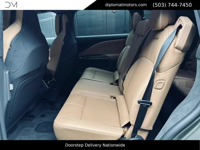 Used 2026 Lucid Gravity Grand Touring AWD/4WD image 24
