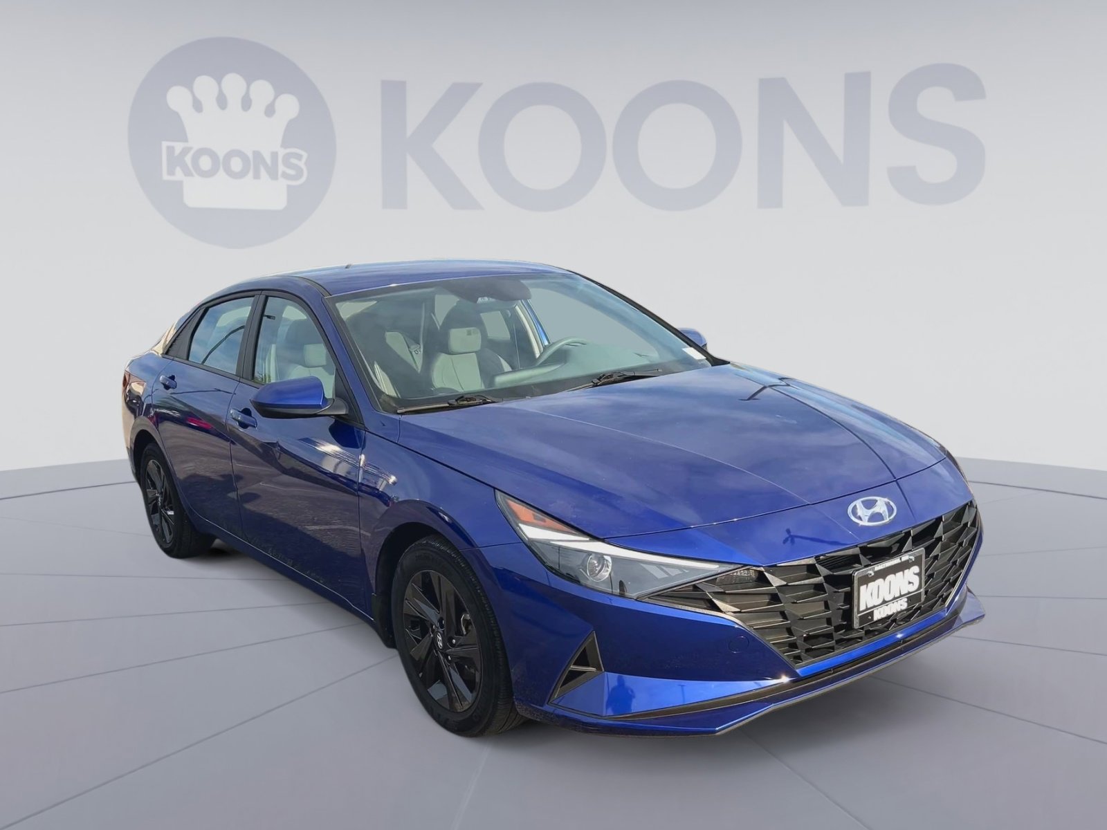 Used 2023 Hyundai Elantra SEL FWD image 4