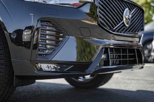 New 2026 Volvo XC60 B5 Plus w/ Protection Package Premier image 12