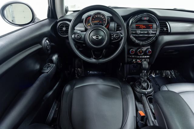 Used 2015 MINI Cooper 2-Door Hardtop FWD image 3