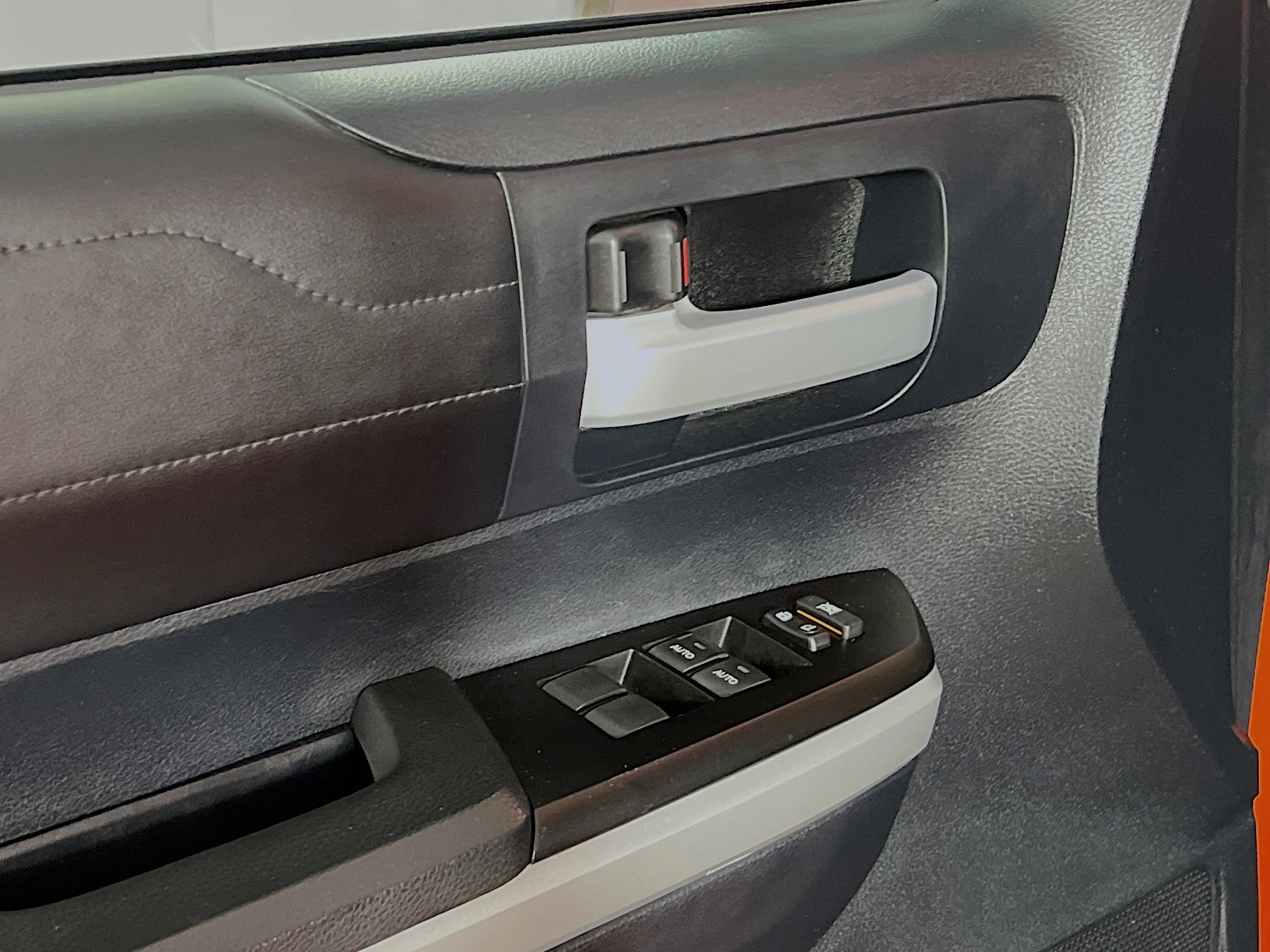 Used 2018 Toyota Tundra Limited w/ Limited Premium Package image 17