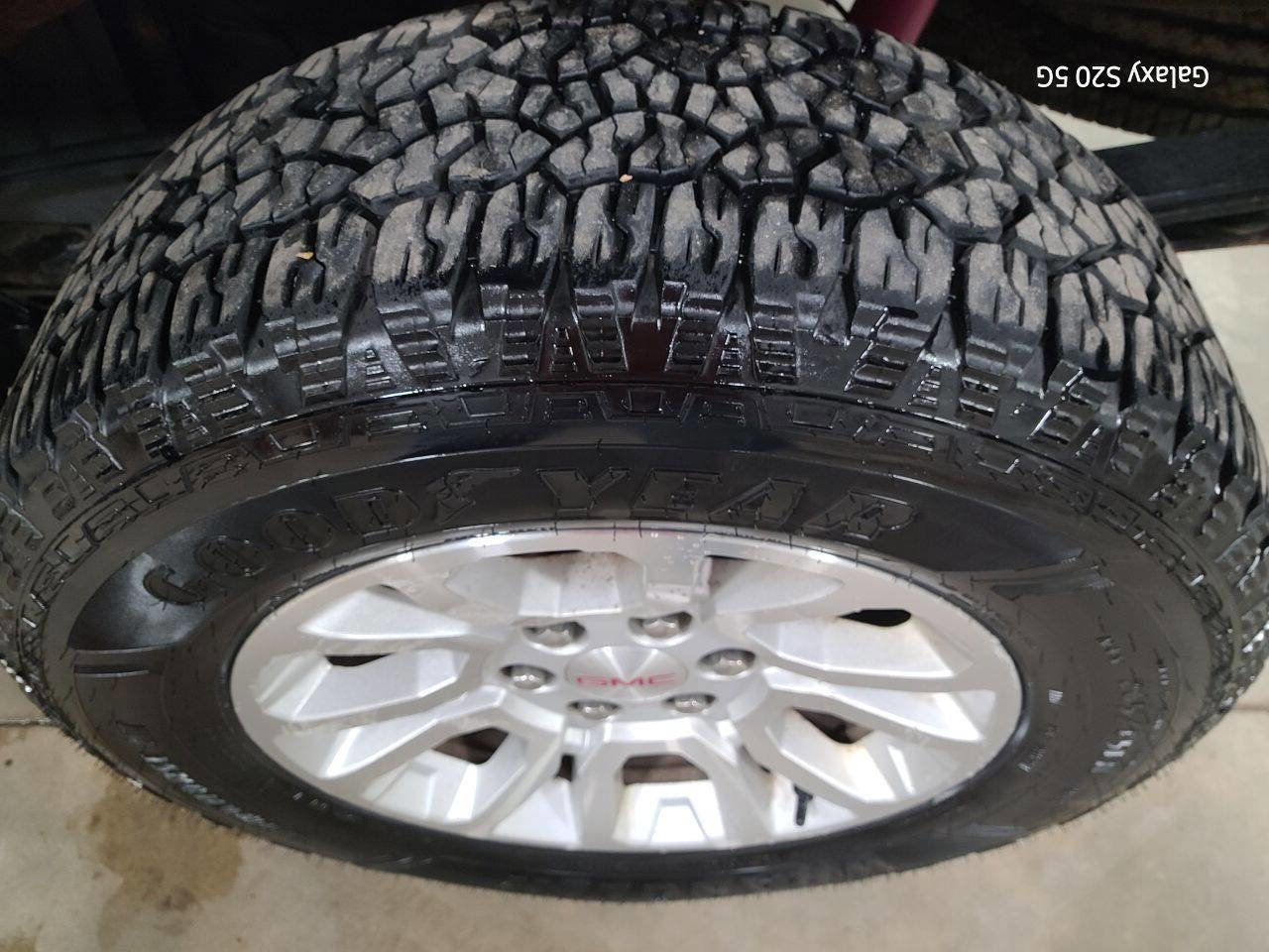 Used 2017 GMC Sierra 1500 SLE w/ SLE Value Package image 16